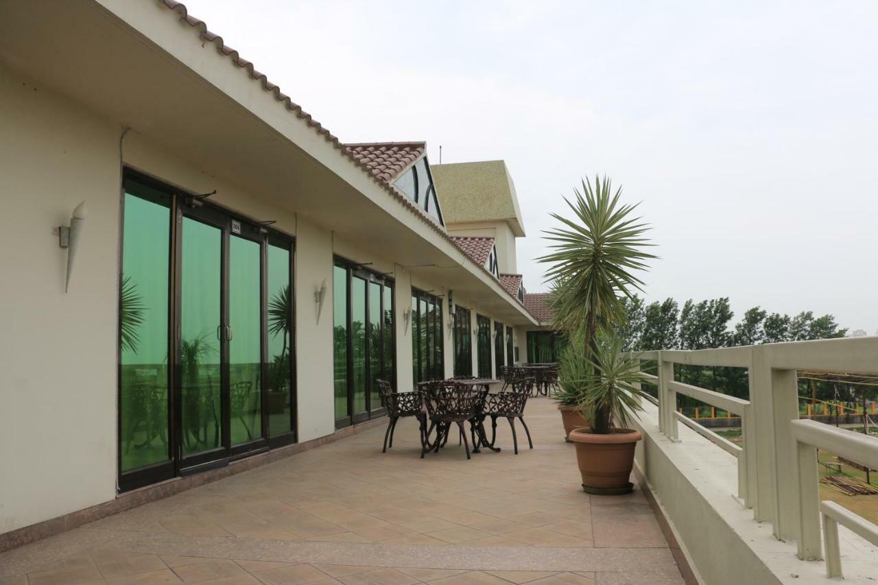 Jalsa Resort Індаур Екстер'єр фото
