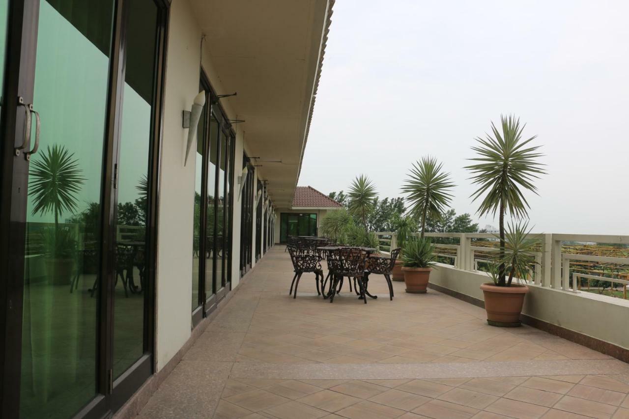 Jalsa Resort Індаур Екстер'єр фото